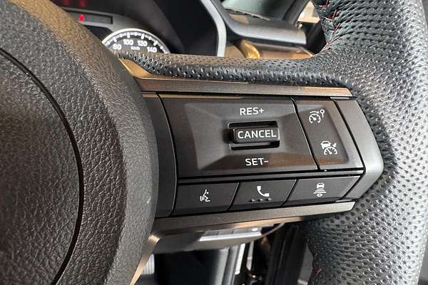 2025 Mitsubishi Triton GSR MV 4X4