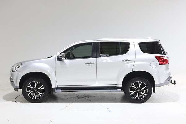 2021 Isuzu MU-X LS-U