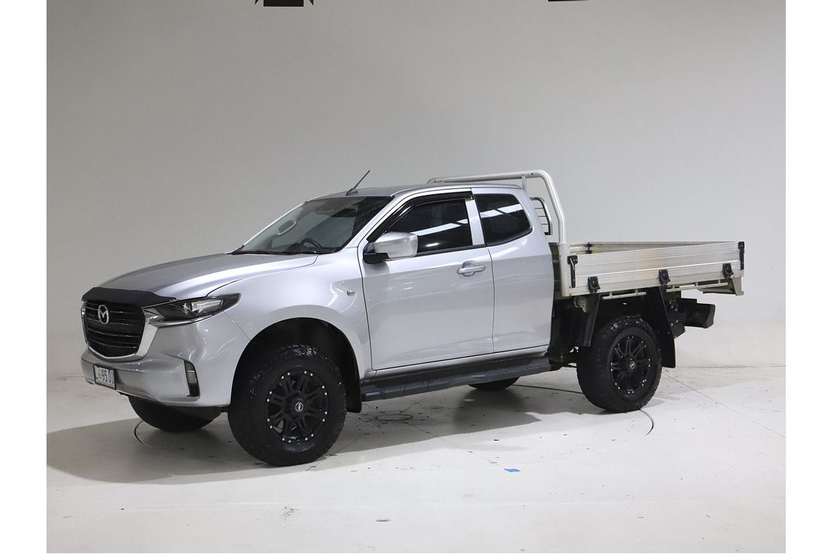 Mazda BT-50 E 6AUTO 3.0L FREESTYLE CHASSIS XT 4X4 Mazda BT-50 E 6AUTO 3.0L FREESTYLE CHASSIS XT 4X4