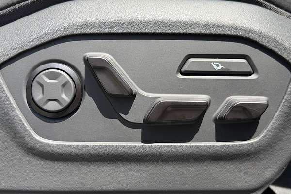 2025 Hyundai Santa Fe Hybrid Calligraphy MX5.V1