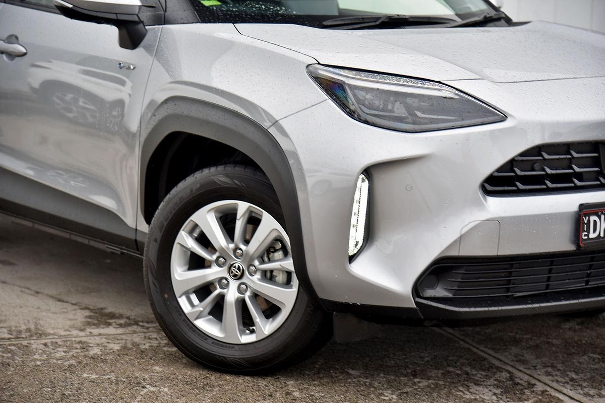 2025 Toyota Yaris Cross GXL MXPJ10R