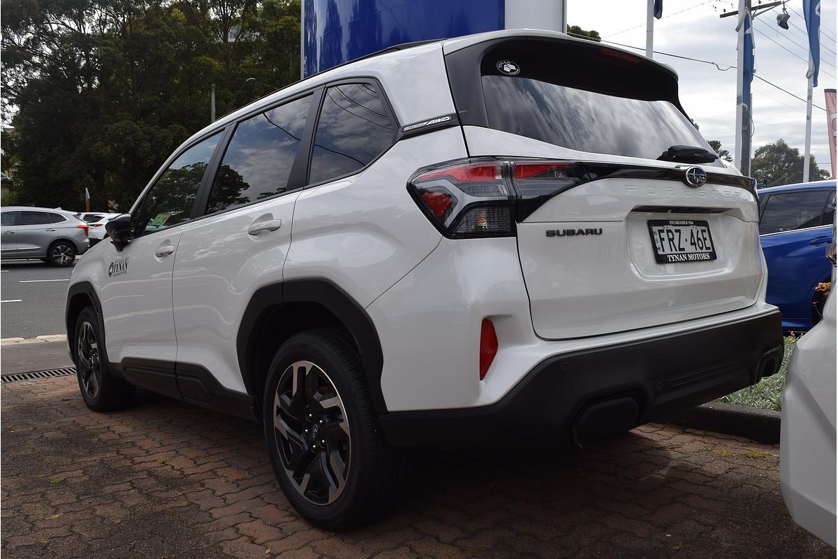 2025 Subaru Forester Touring S6