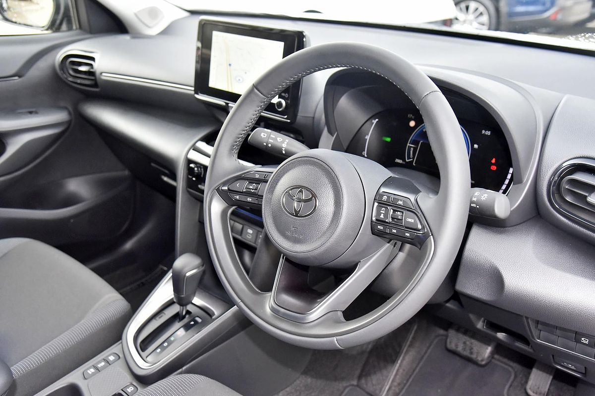 2025 Toyota Yaris Cross GXL MXPJ10R