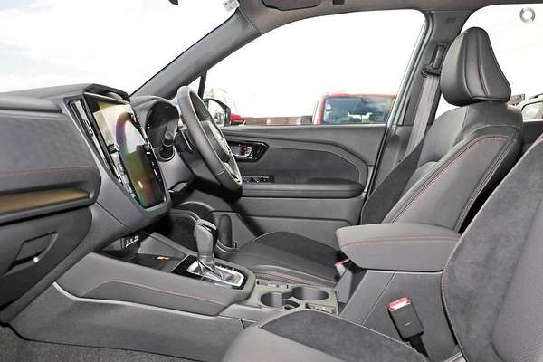 2025 Subaru Forester Touring S6