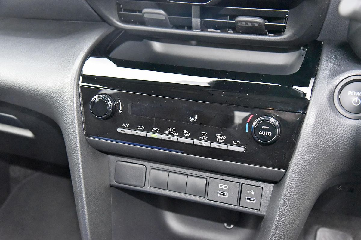 2025 Toyota Yaris Cross GXL MXPJ10R