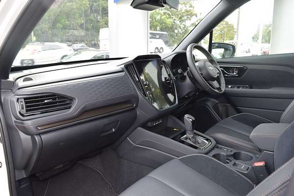 2025 Subaru Forester Touring S6