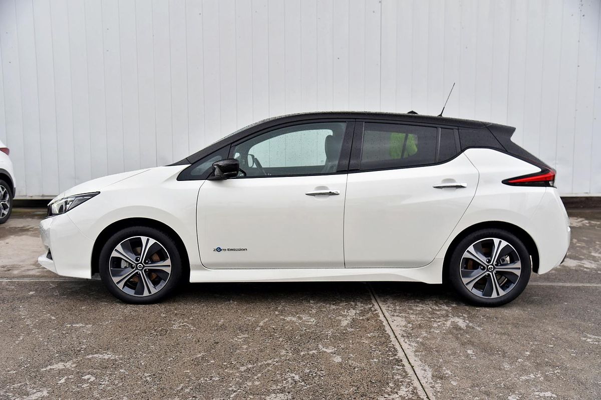 2020 Nissan LEAF ZE1