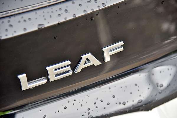 2020 Nissan LEAF ZE1