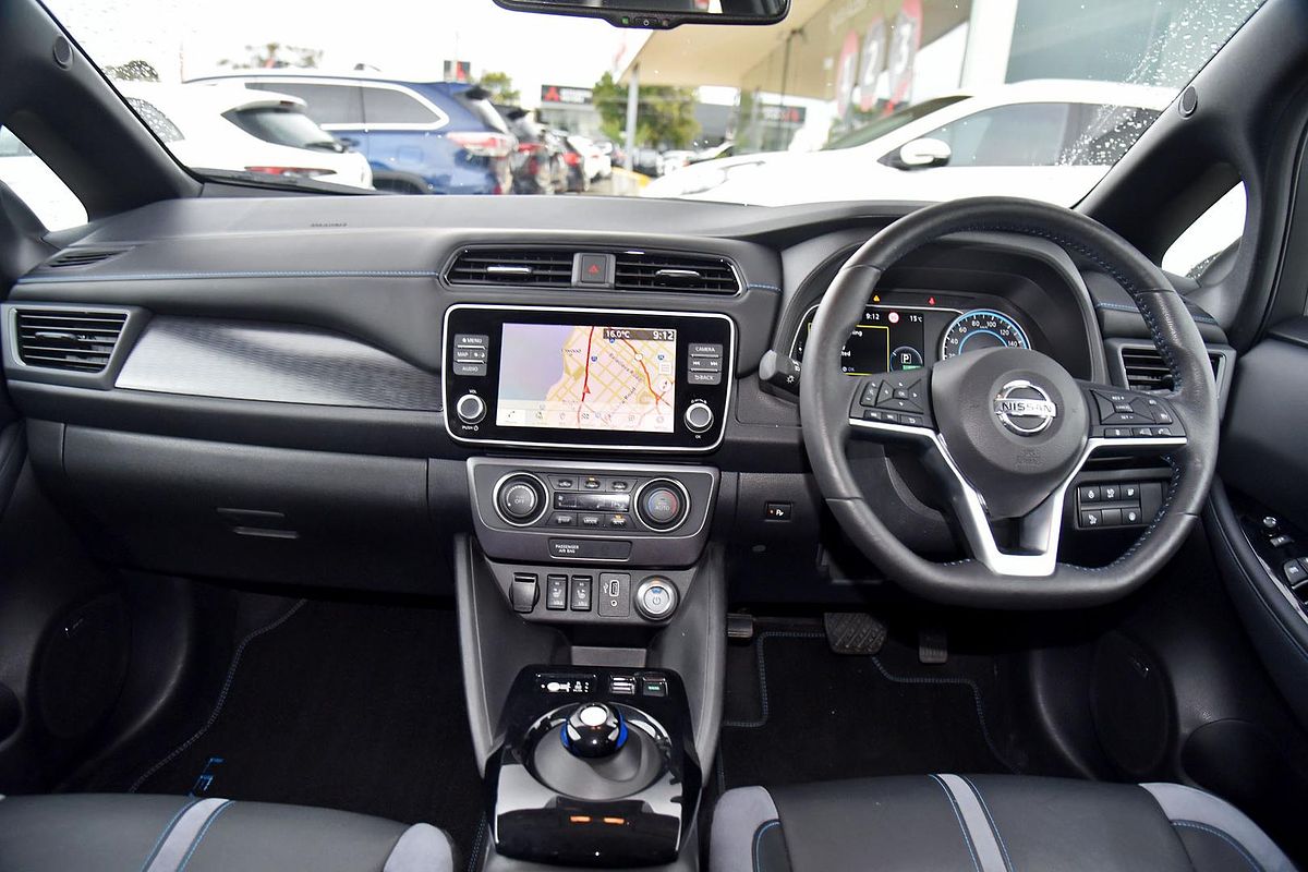 2020 Nissan LEAF ZE1