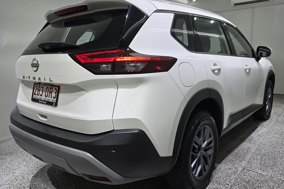 2024 Nissan X-TRAIL ST T33