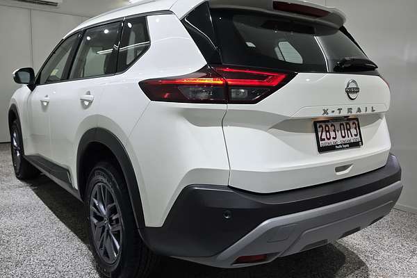 2024 Nissan X-TRAIL ST T33
