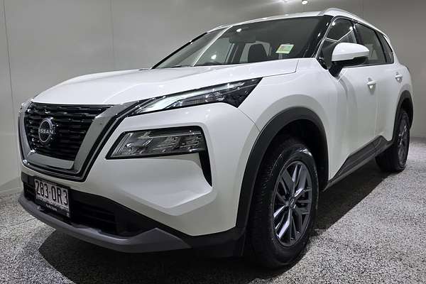 2024 Nissan X-TRAIL ST T33