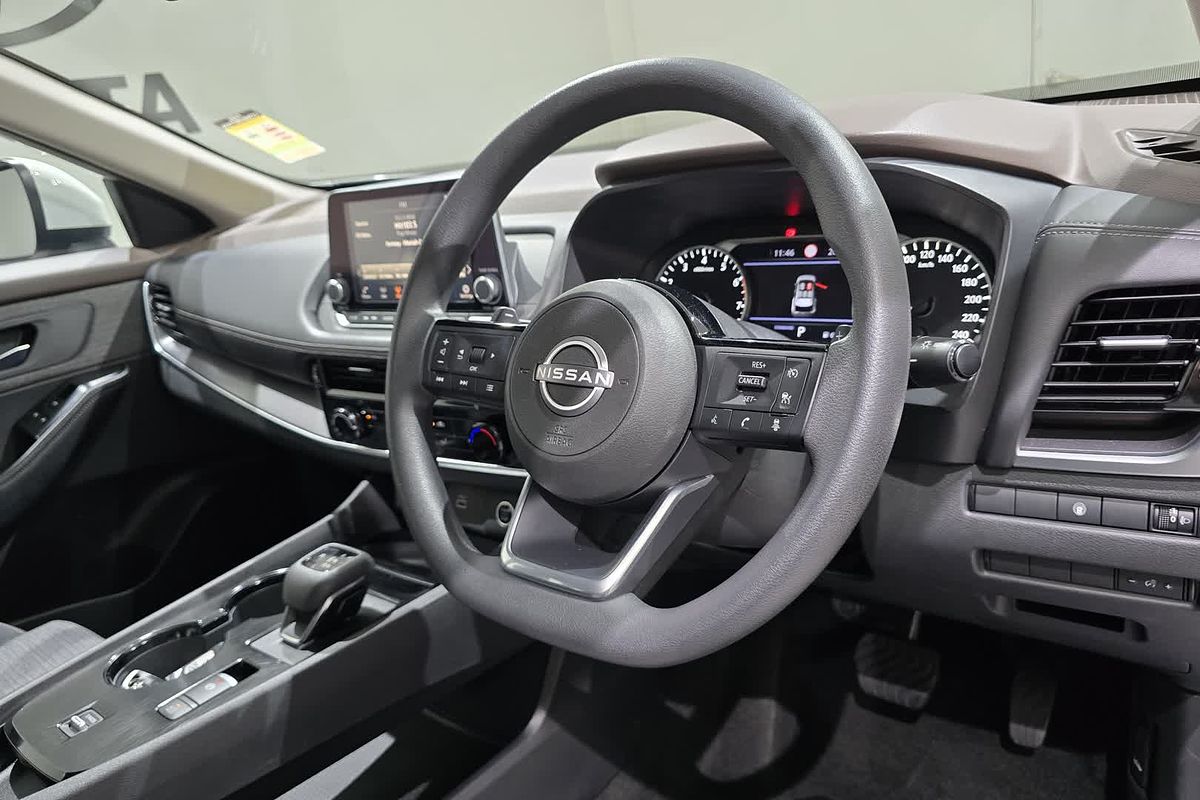 2024 Nissan X-TRAIL ST T33