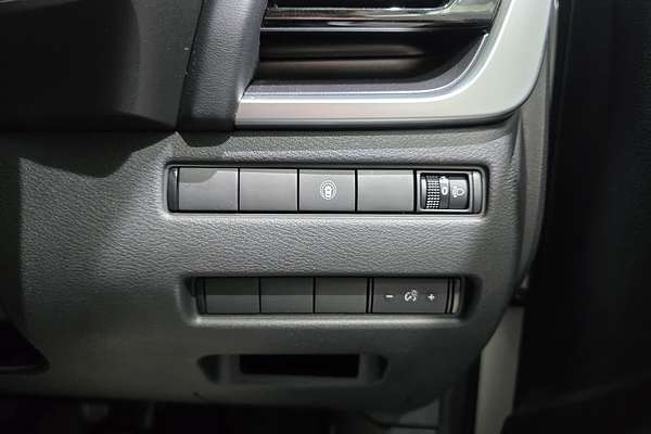 2024 Nissan X-TRAIL ST T33