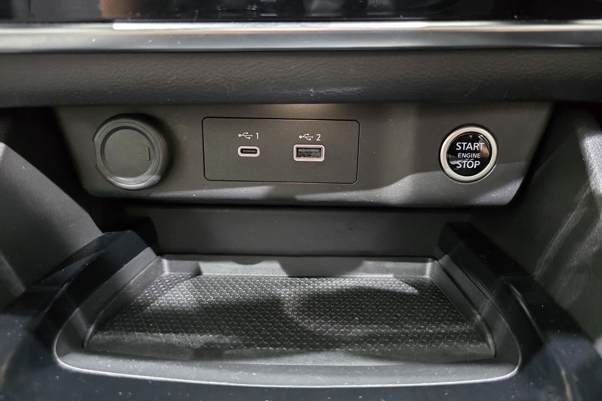 2024 Nissan X-TRAIL ST T33