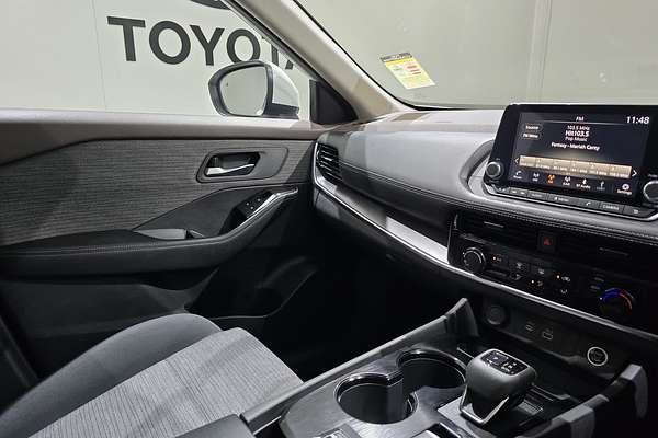 2024 Nissan X-TRAIL ST T33