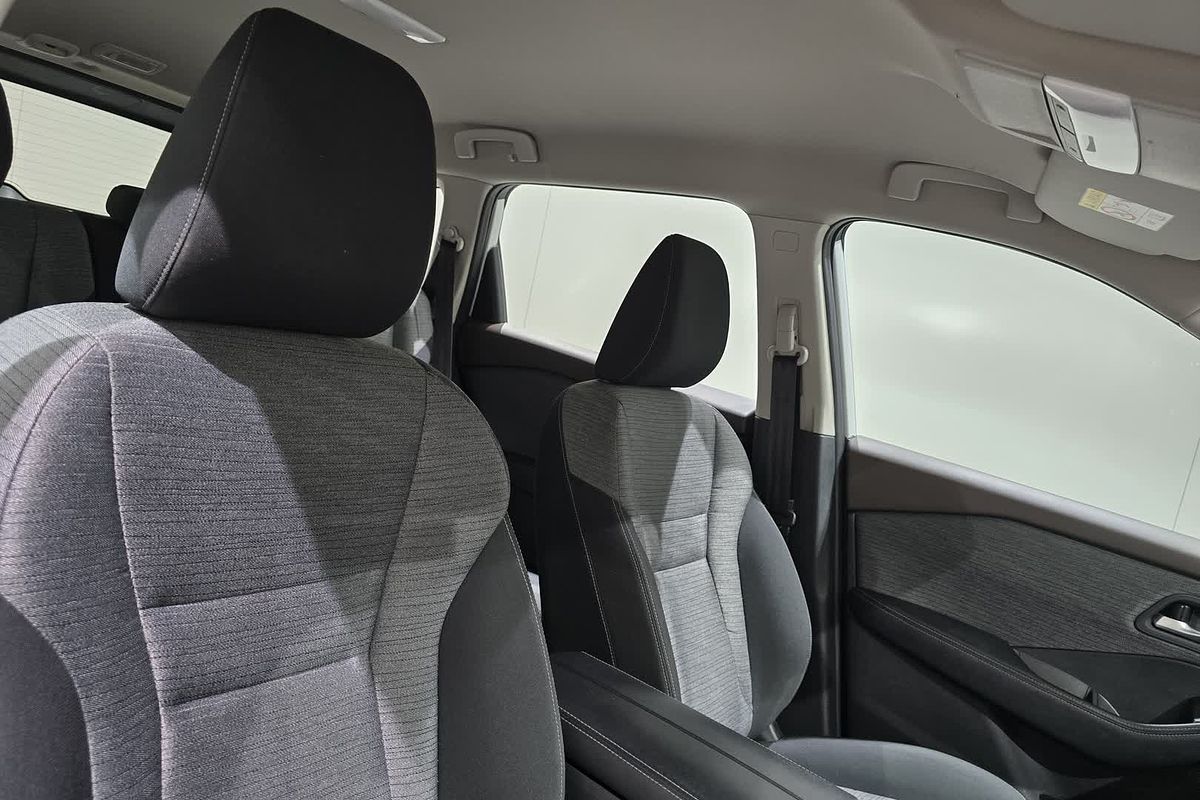 2024 Nissan X-TRAIL ST T33