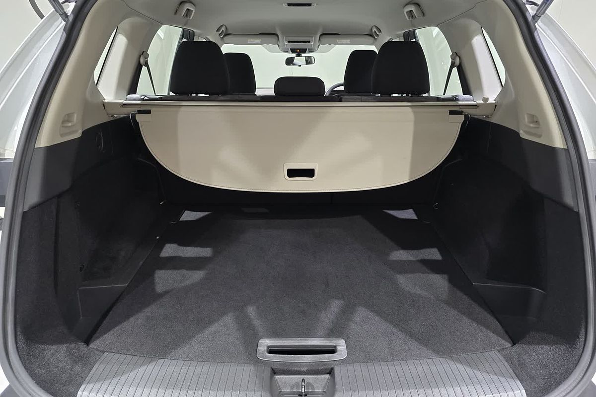 2024 Nissan X-TRAIL ST T33