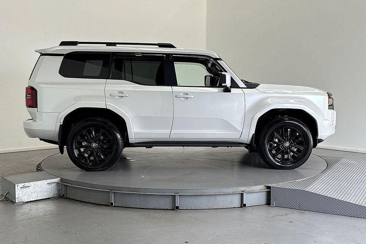 2025 Toyota Landcruiser Prado VX GDJ251R