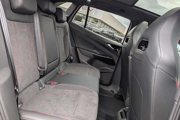 2025 Volkswagen ID.4 GTX E2