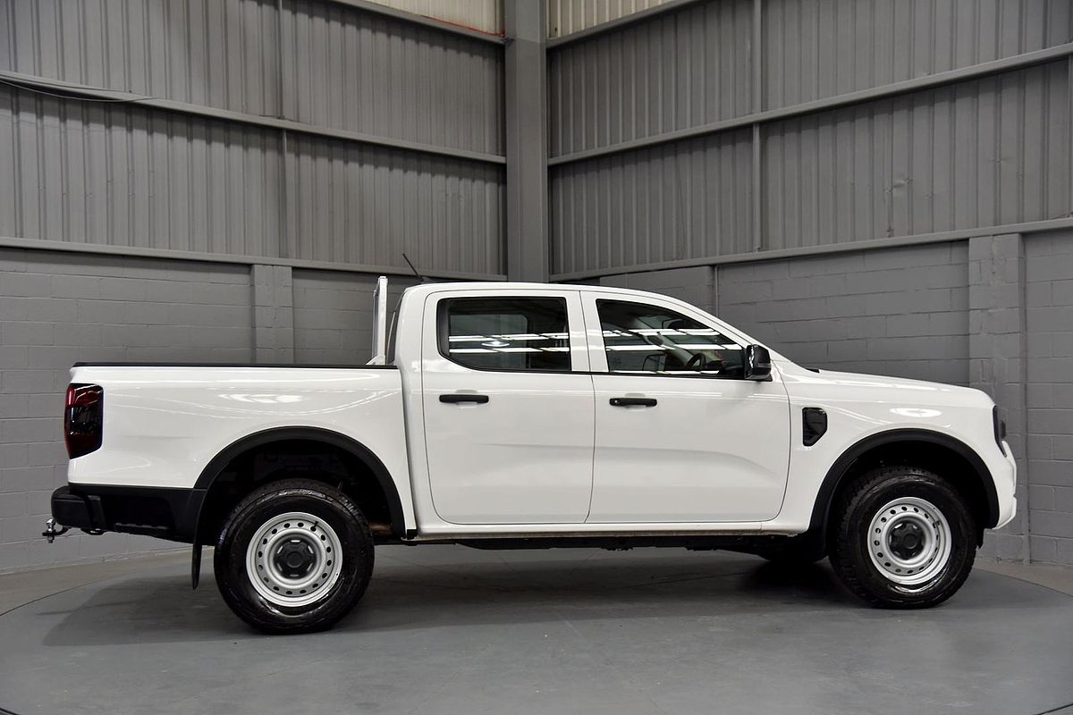 2025 Ford Ranger XL 4X4 2.0L