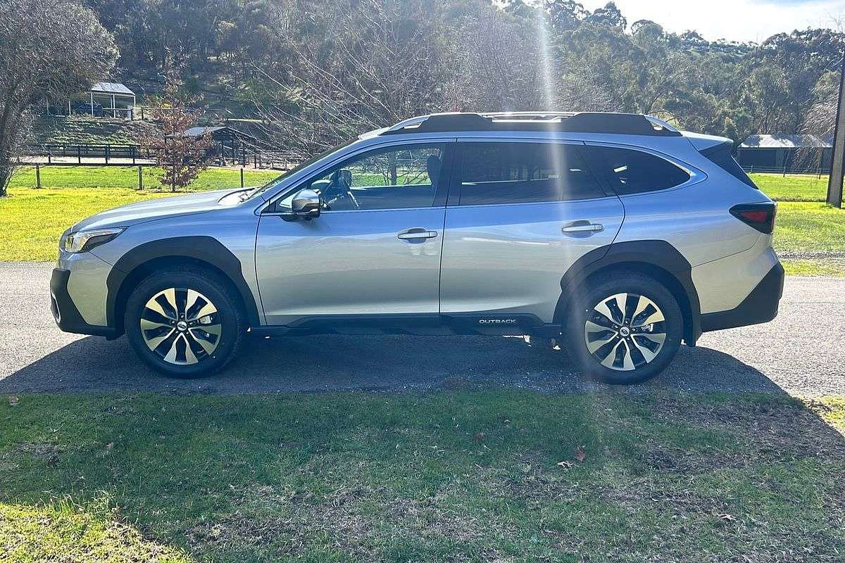 2025 Subaru Outback AWD Touring XT 6GEN