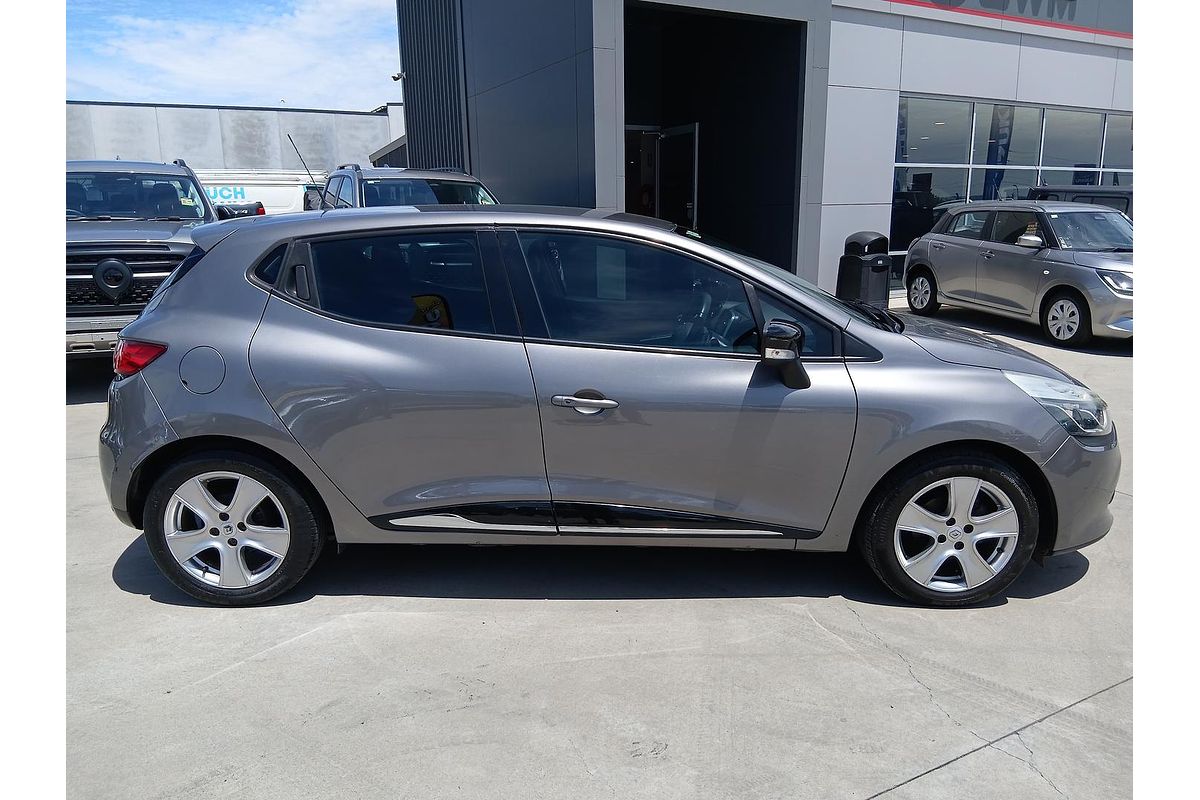 2015 Renault Clio Expression IV B98