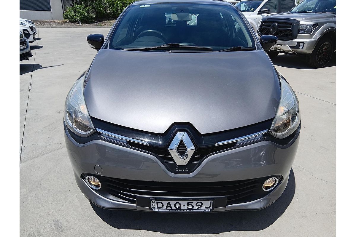 2015 Renault Clio Expression IV B98