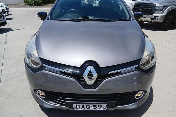 2015 Renault Clio Expression IV B98