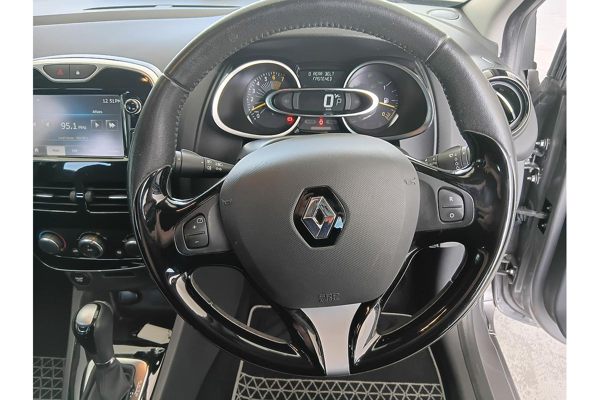2015 Renault Clio Expression IV B98
