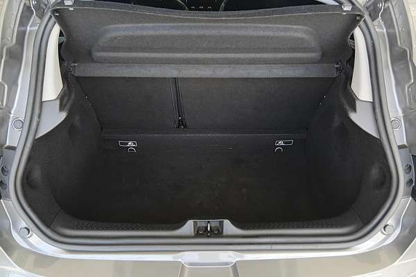 2015 Renault Clio Expression IV B98