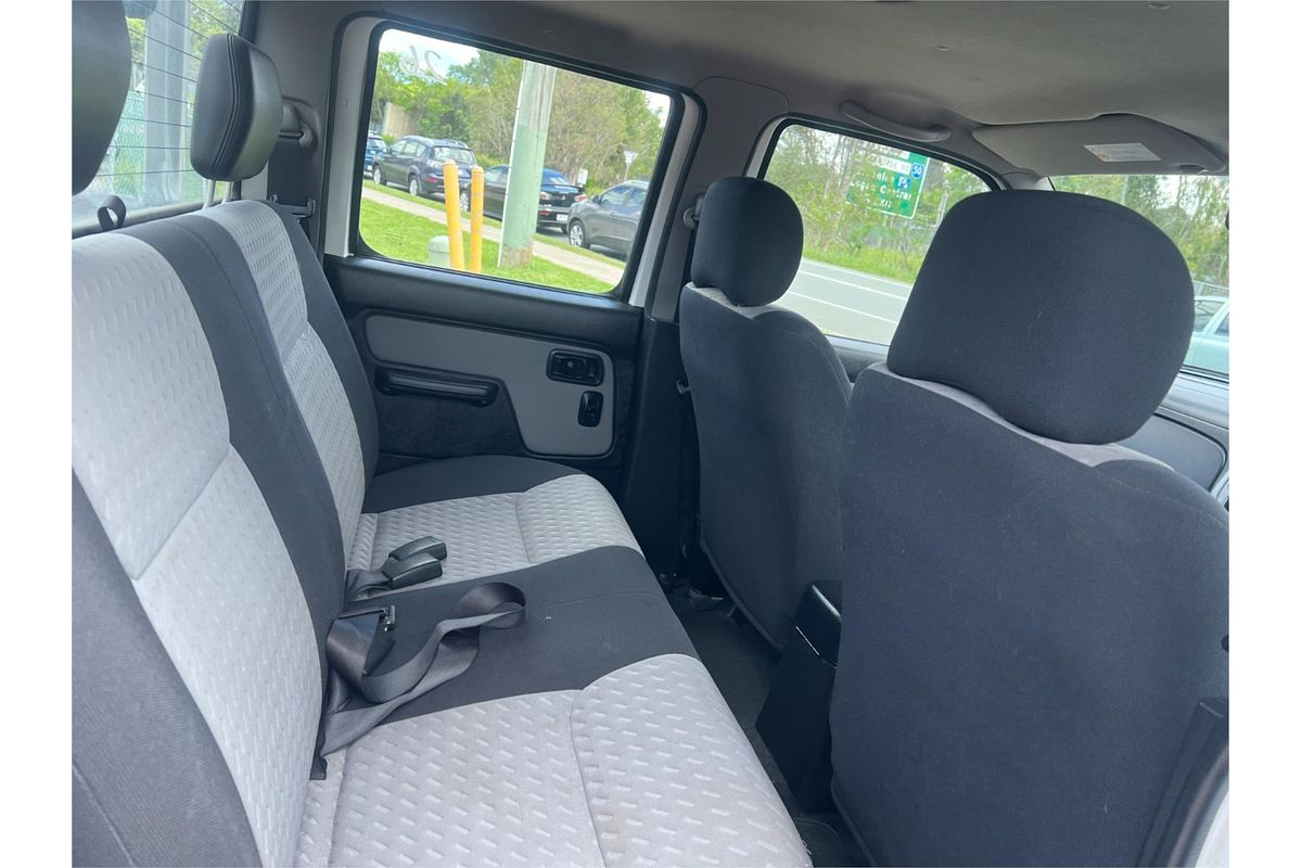 2013 Nissan Navara ST-R D22 4X4