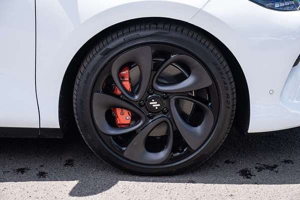 2025 MG IM6 Performance S12L