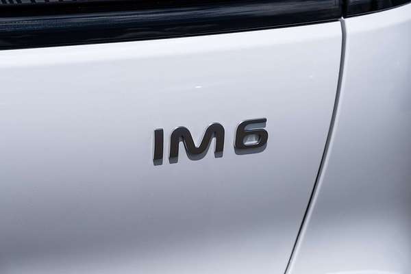 2025 MG IM6 Performance S12L