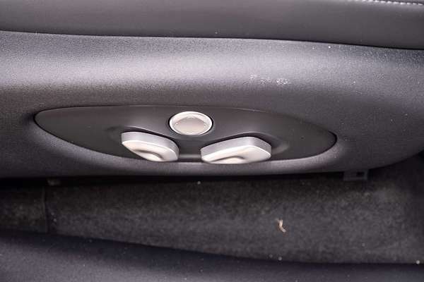 2025 MG IM6 Performance S12L