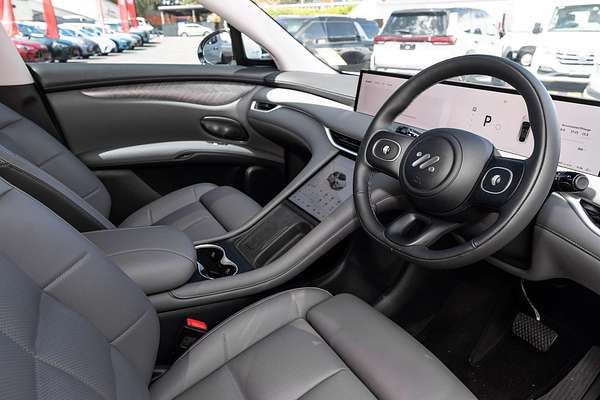 2025 MG IM6 Performance S12L