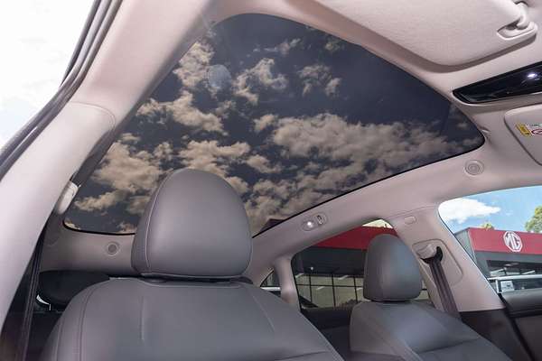 2025 MG IM6 Performance S12L