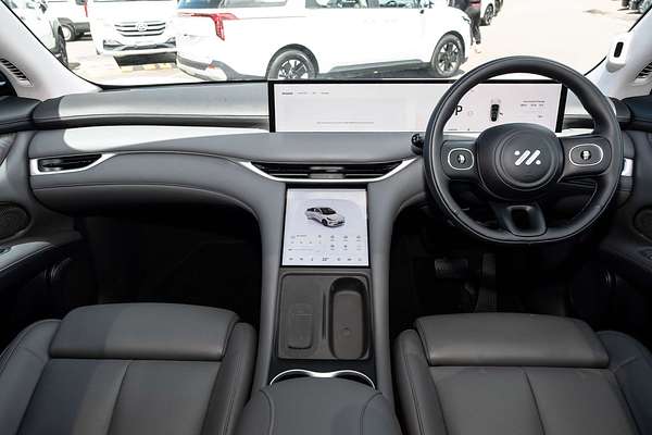 2025 MG IM6 Performance S12L