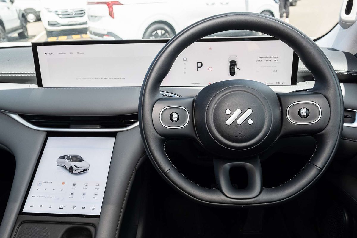 2025 MG IM6 Performance S12L