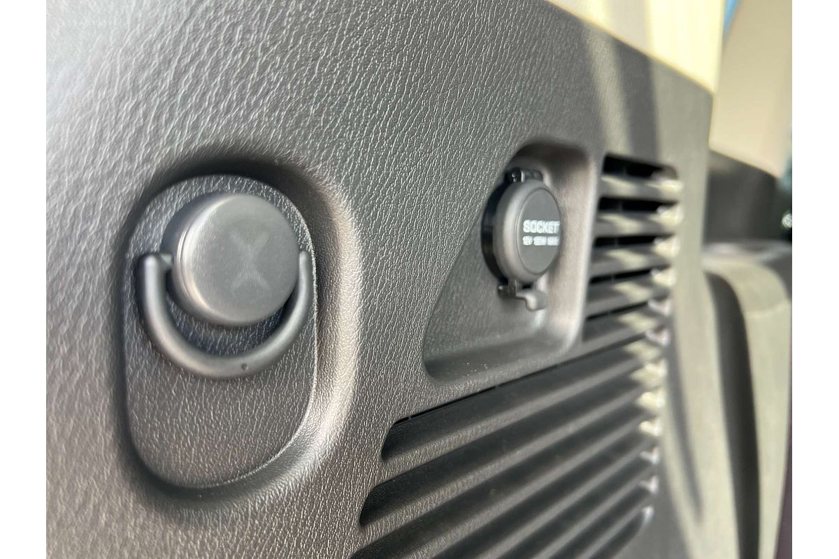 2025 Nissan Patrol Ti Y62