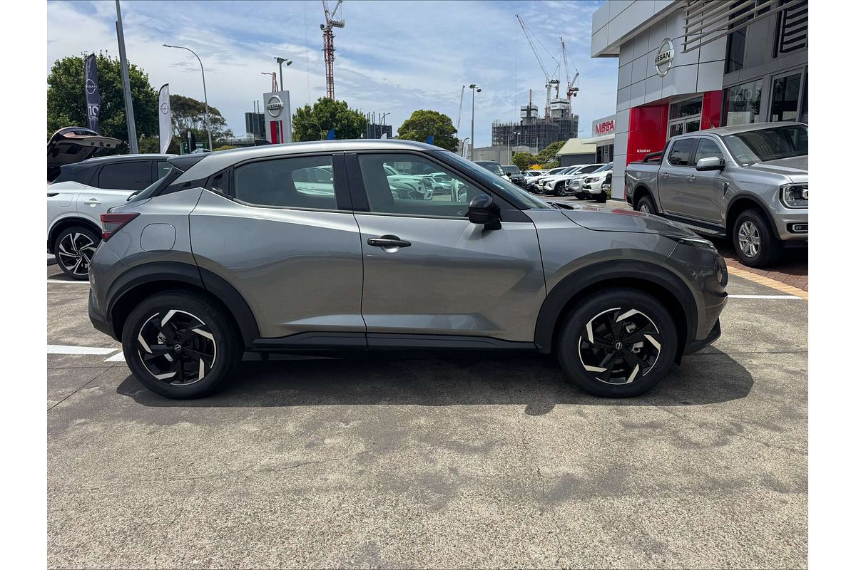 2024 Nissan JUKE ST+ F16