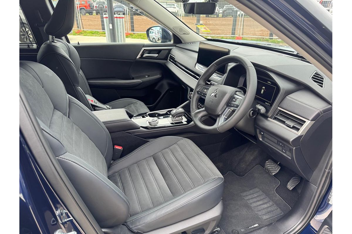 2025 Mitsubishi Outlander Aspire ZM