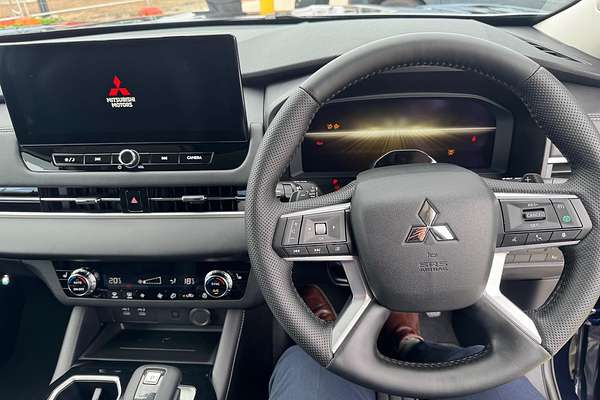 2025 Mitsubishi Outlander Aspire ZM