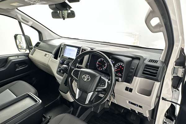 2021 Toyota Hiace Commuter GDH322R ELWB High Roof