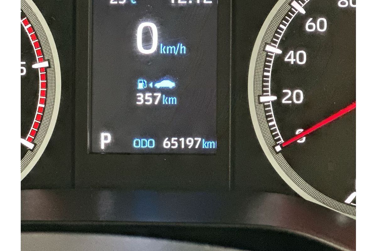 2021 Toyota Hiace Commuter GDH322R ELWB High Roof