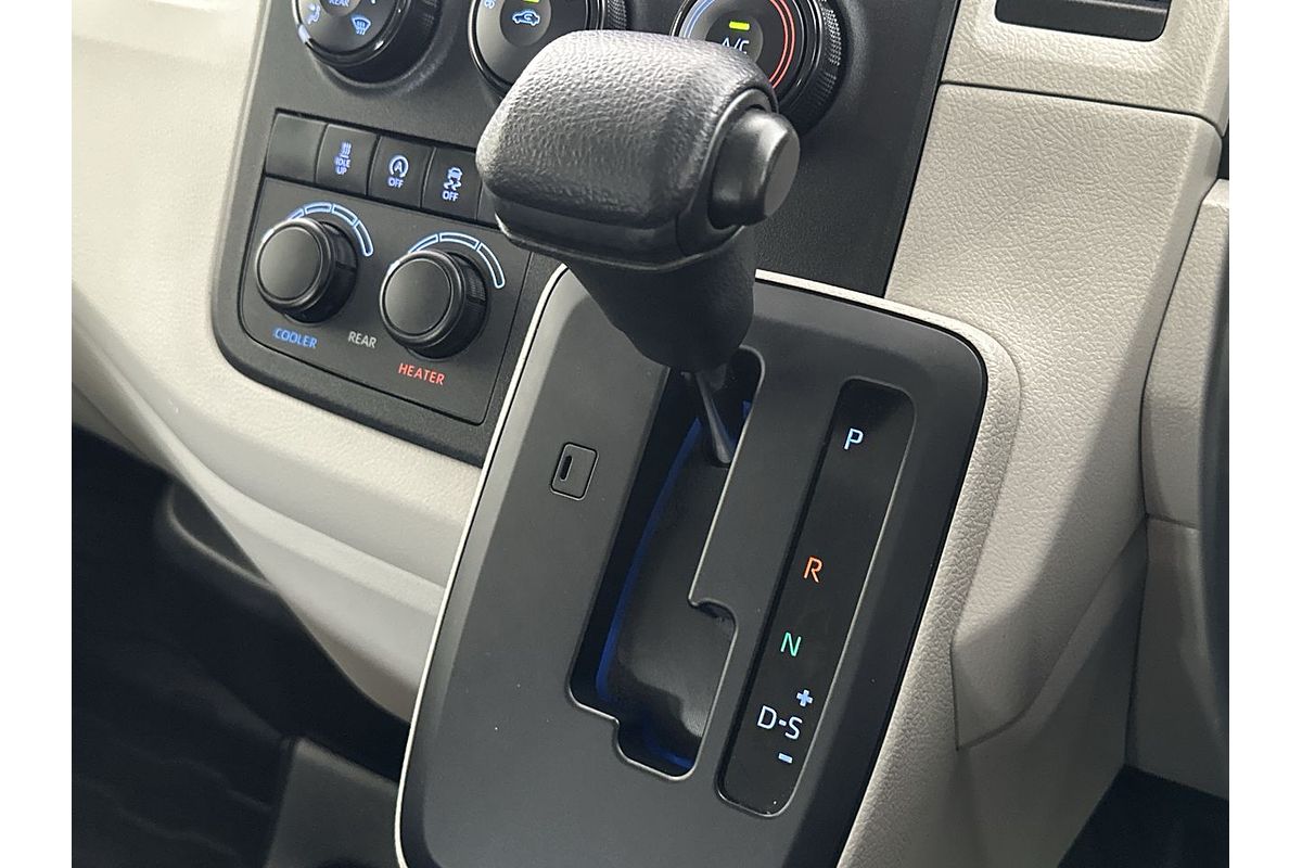 2021 Toyota Hiace Commuter GDH322R ELWB High Roof