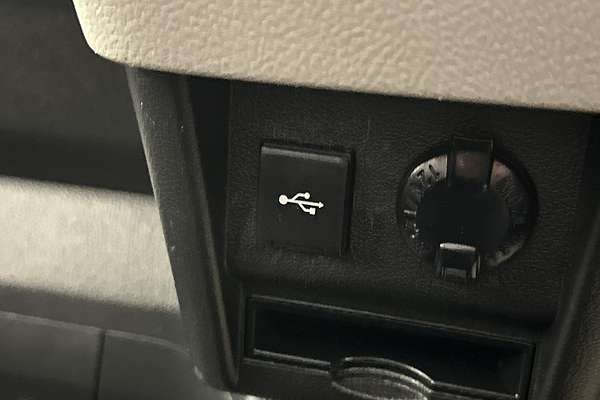 2021 Toyota Hiace Commuter GDH322R ELWB High Roof