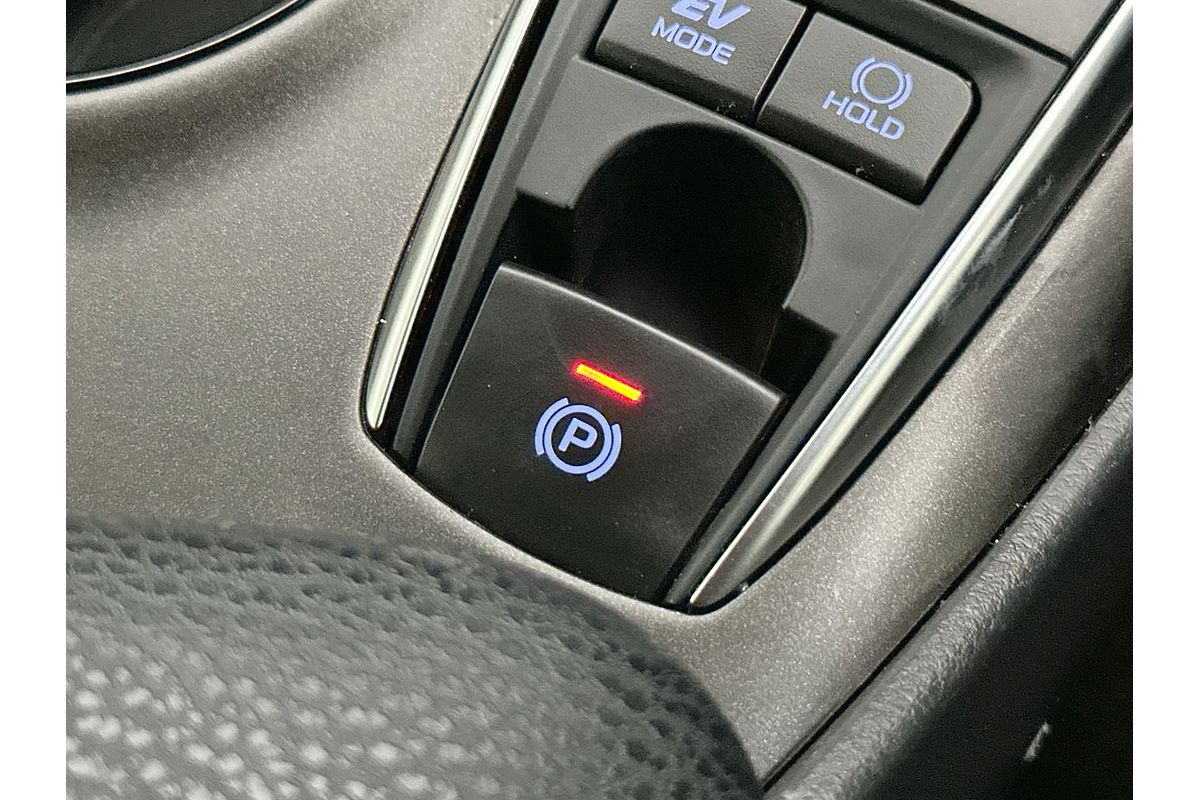 2021 Toyota Camry Ascent AXVH70R