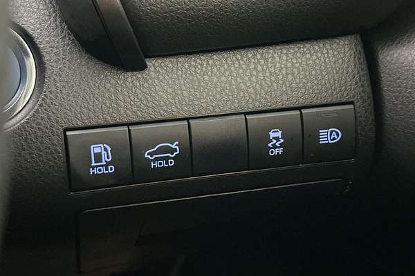 2021 Toyota Camry Ascent AXVH70R