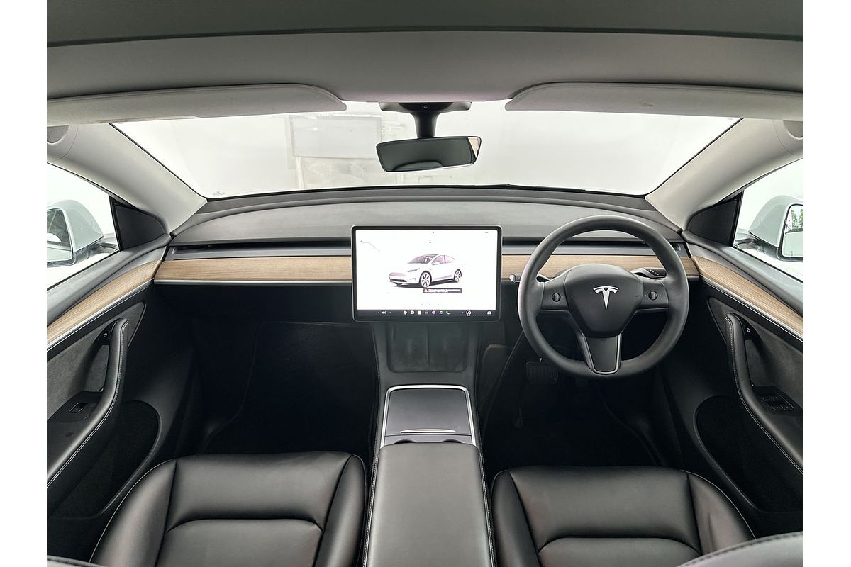 2022 Tesla Model Y Rear-Wheel Drive